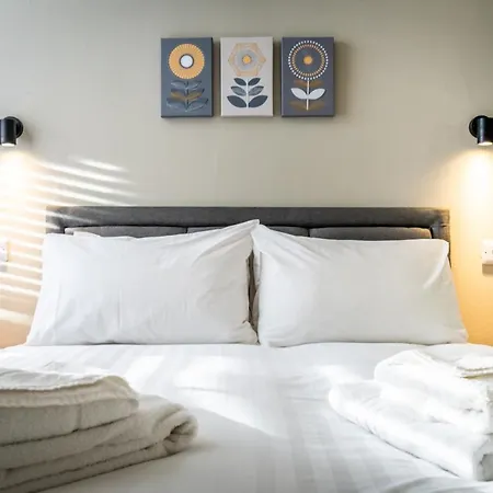 St John's Centre House-free Parking