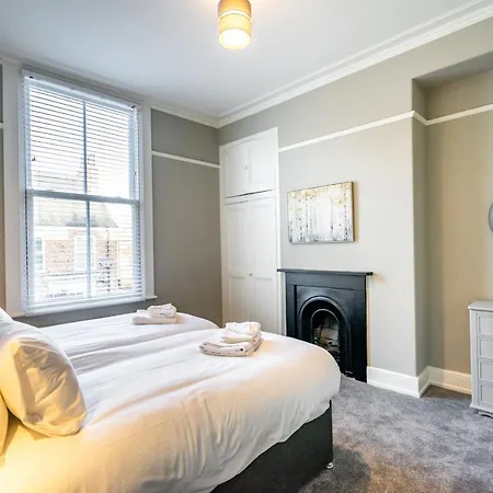 St John's Centre House-free Parking York