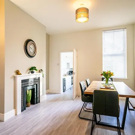 St John's Centre House-free Parking *